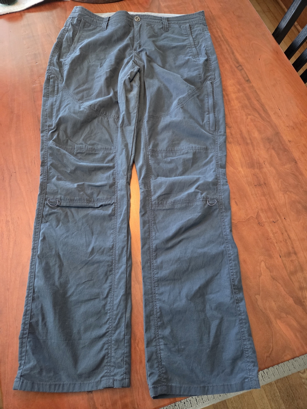 Woman's KUHL LEGENDARY PANTS
